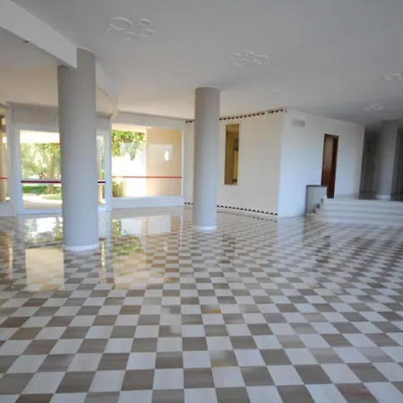 In With Pool Appartement