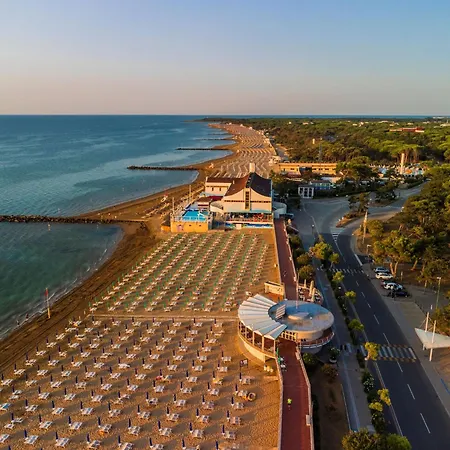 Διαμέρισμα In With Pool Λινιάνο Σαμπιαντόρο